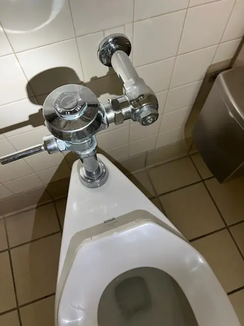 Fixture installation and repair for Repiping in Poncey-Highland